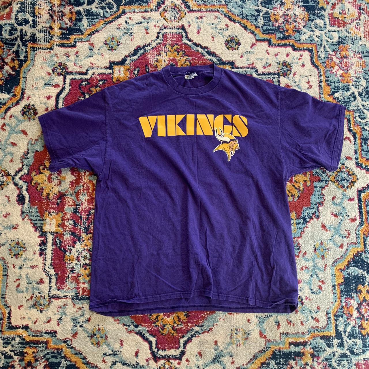 Vintage Randy Moss T - size: not marked but def an - Depop