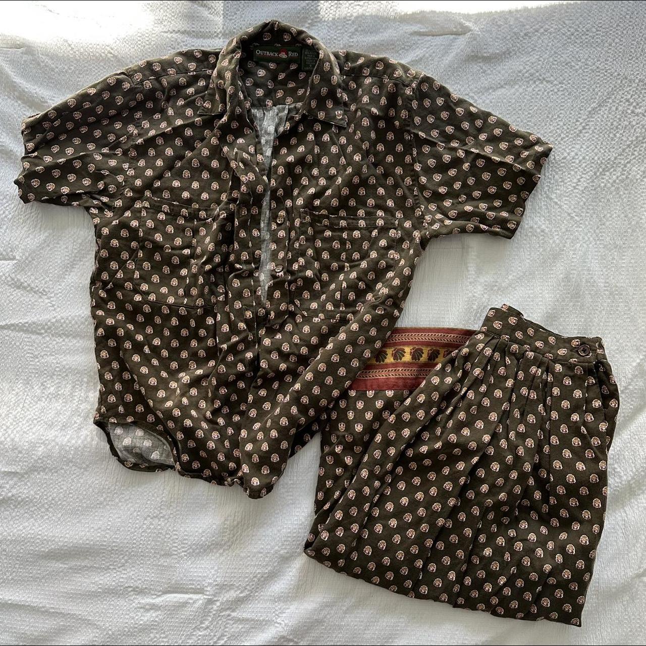 Matching shirt outlet and skirt set