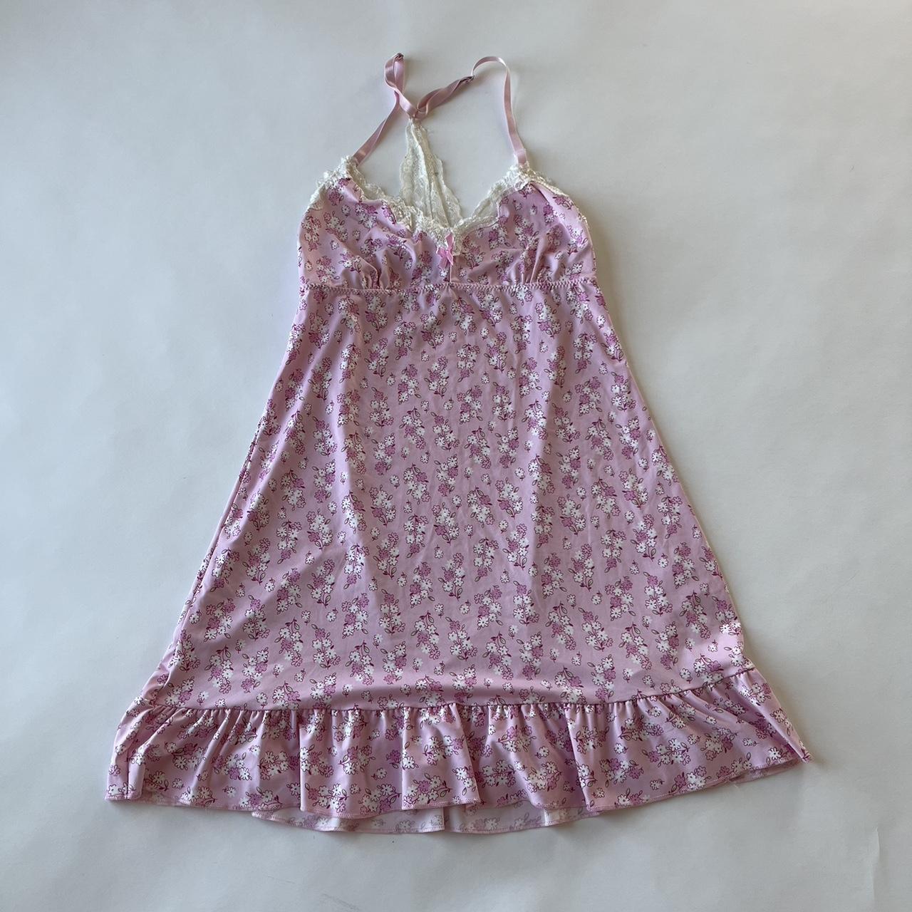 LAURA ASHLEY FLORAL PINK PRINT COQUETTE SLIP... - Depop