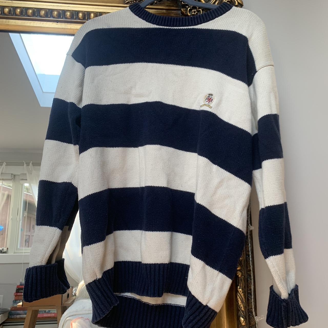 Tommy Hilfiger sweater 🙏🏼🙏🏼 from a vintage shop in Vienna - Depop