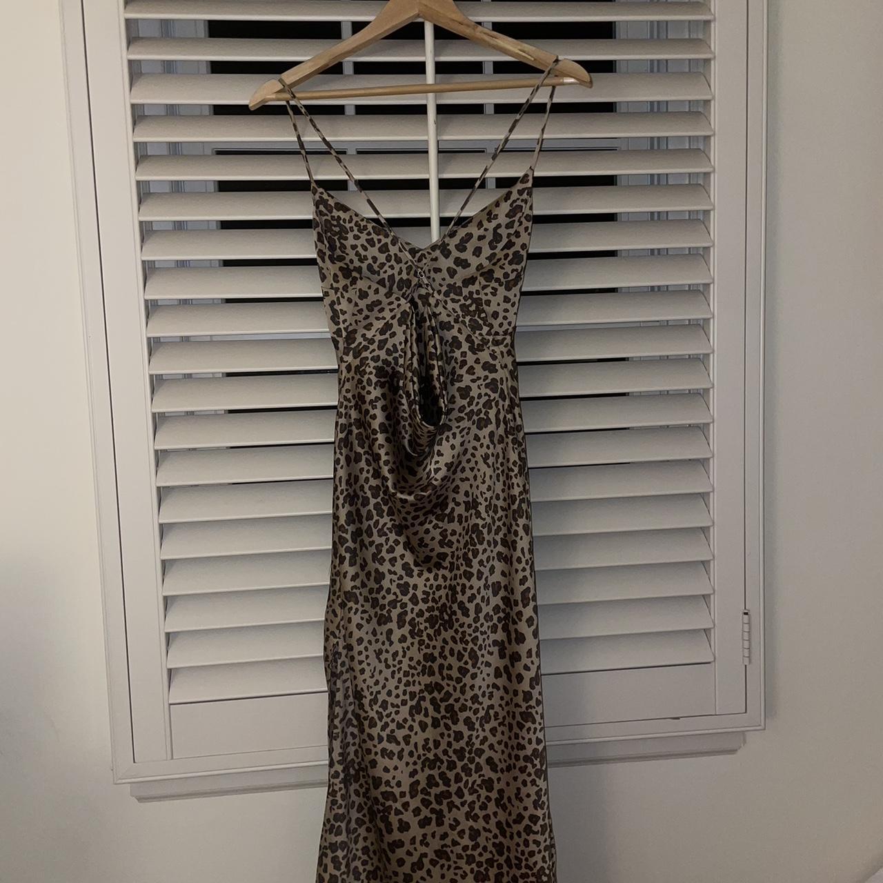 Cheetah print Abercrombie dress Soooo flattering Depop