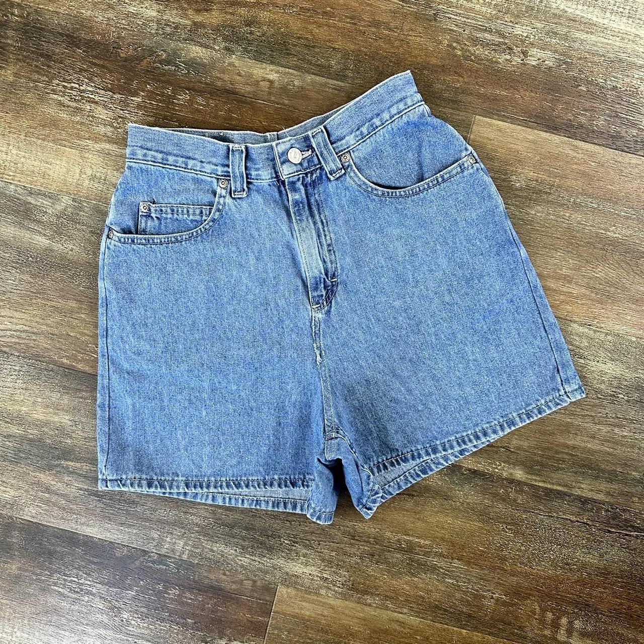 Classic Lee Shorts 🫐 High-Waisted Lee shorts W/ a... - Depop