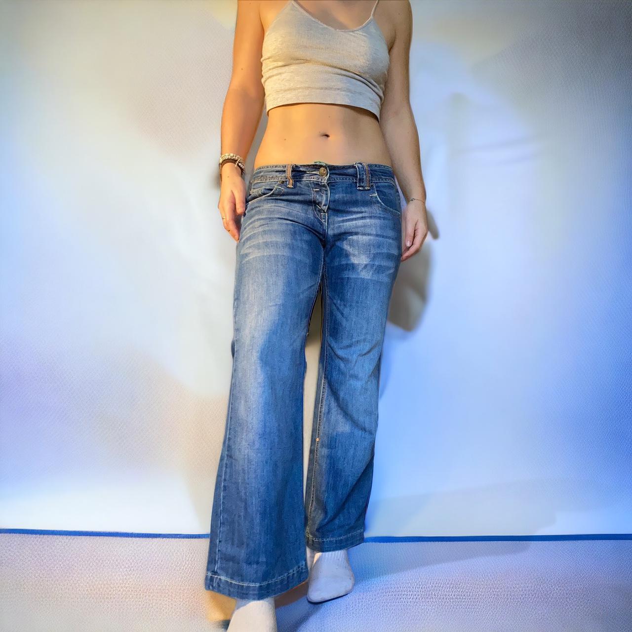 Low waisted jeans 👖 🟦 ABOUT THE ITEM Y2k style... - Depop