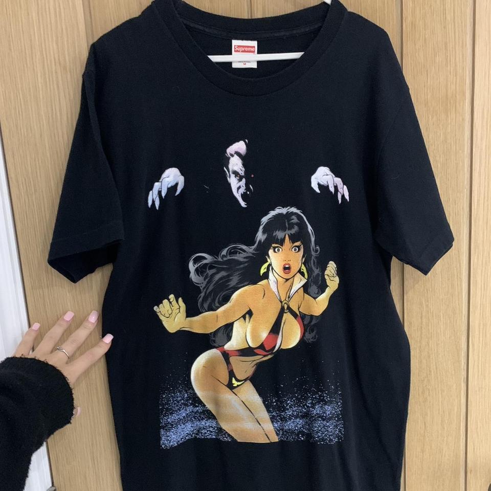 supreme vampirella t オファー シャツ