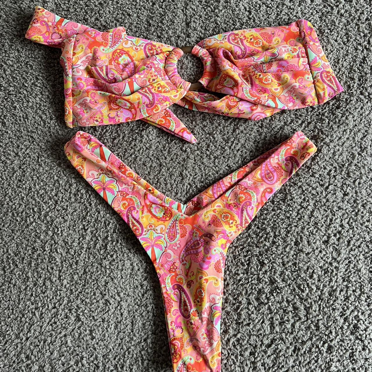 Kulani kinis bikini NEW Size medium both - Depop