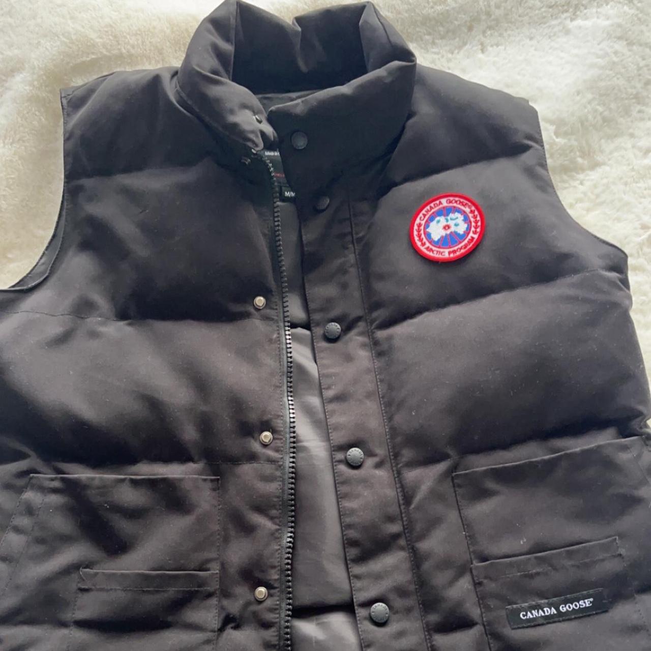 Canada Goose Men's Black Gilet | Depop