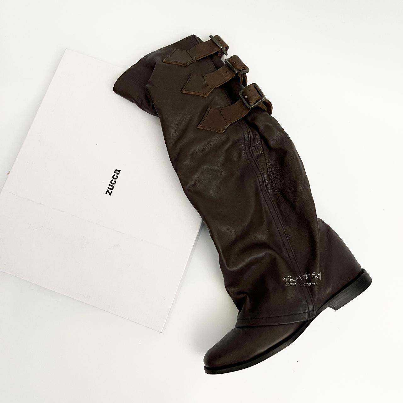 Zucca oversized slouchy boots. Remind me of Vivienne - Depop