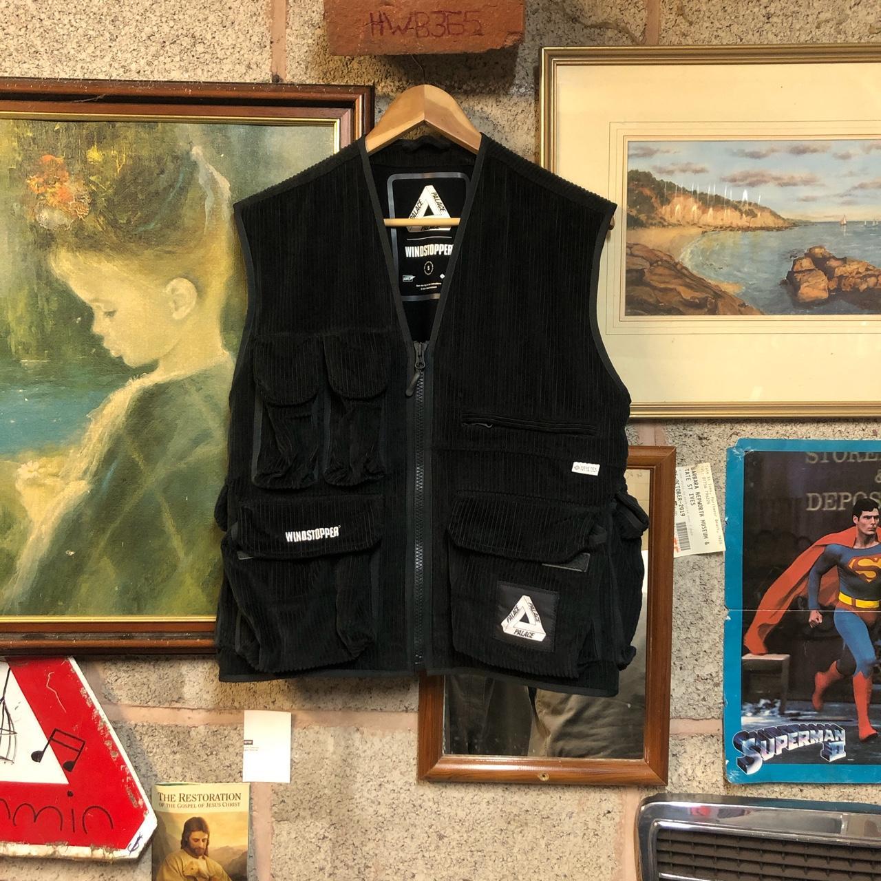 Palace utility outlet vest