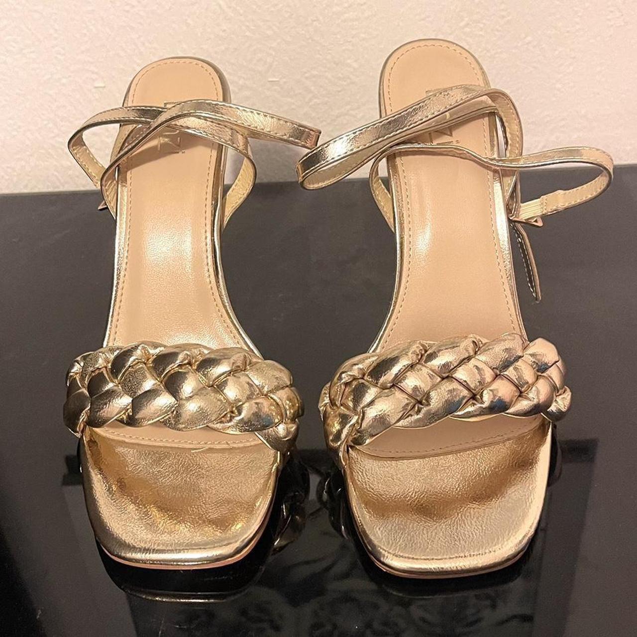 Linzi metallic gold sandal heels These heels have... - Depop