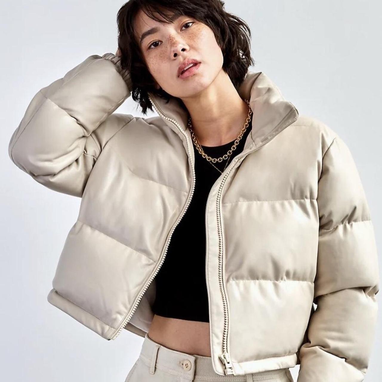 Aritzia Puffer Jacket Super Puff Matte Pearl THE SUPER PUFF