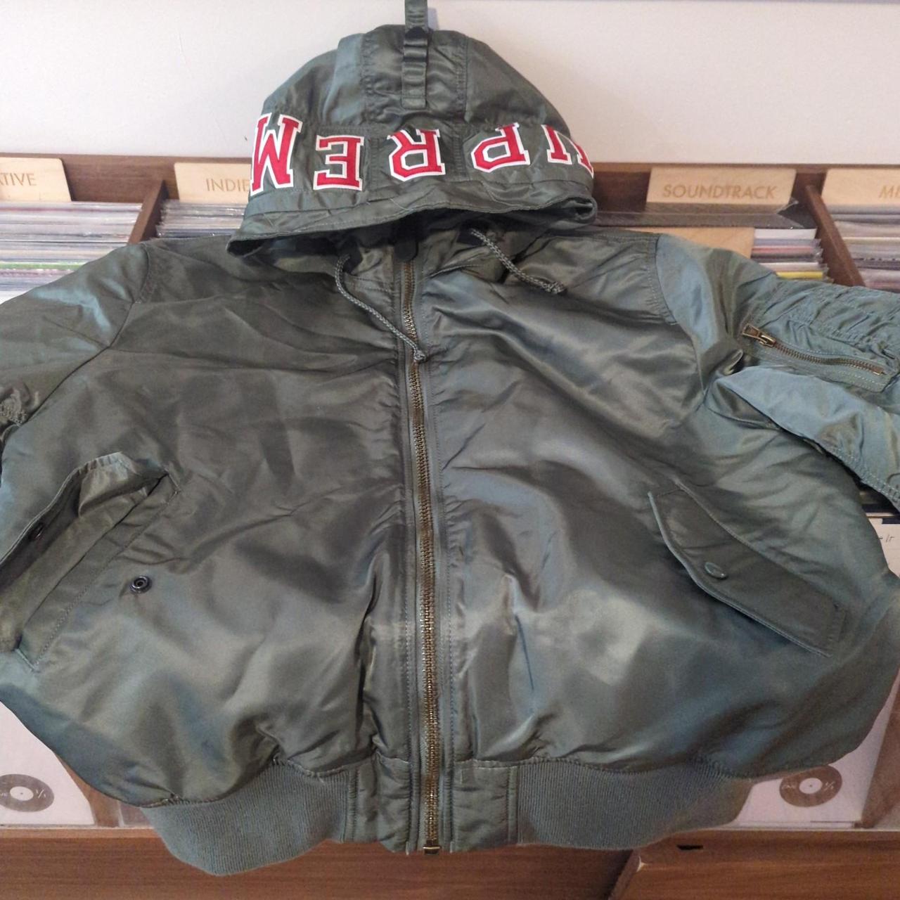 Official Supreme bomber! , 