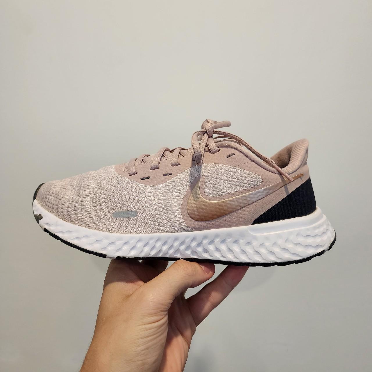 womens revolution 5 trainers