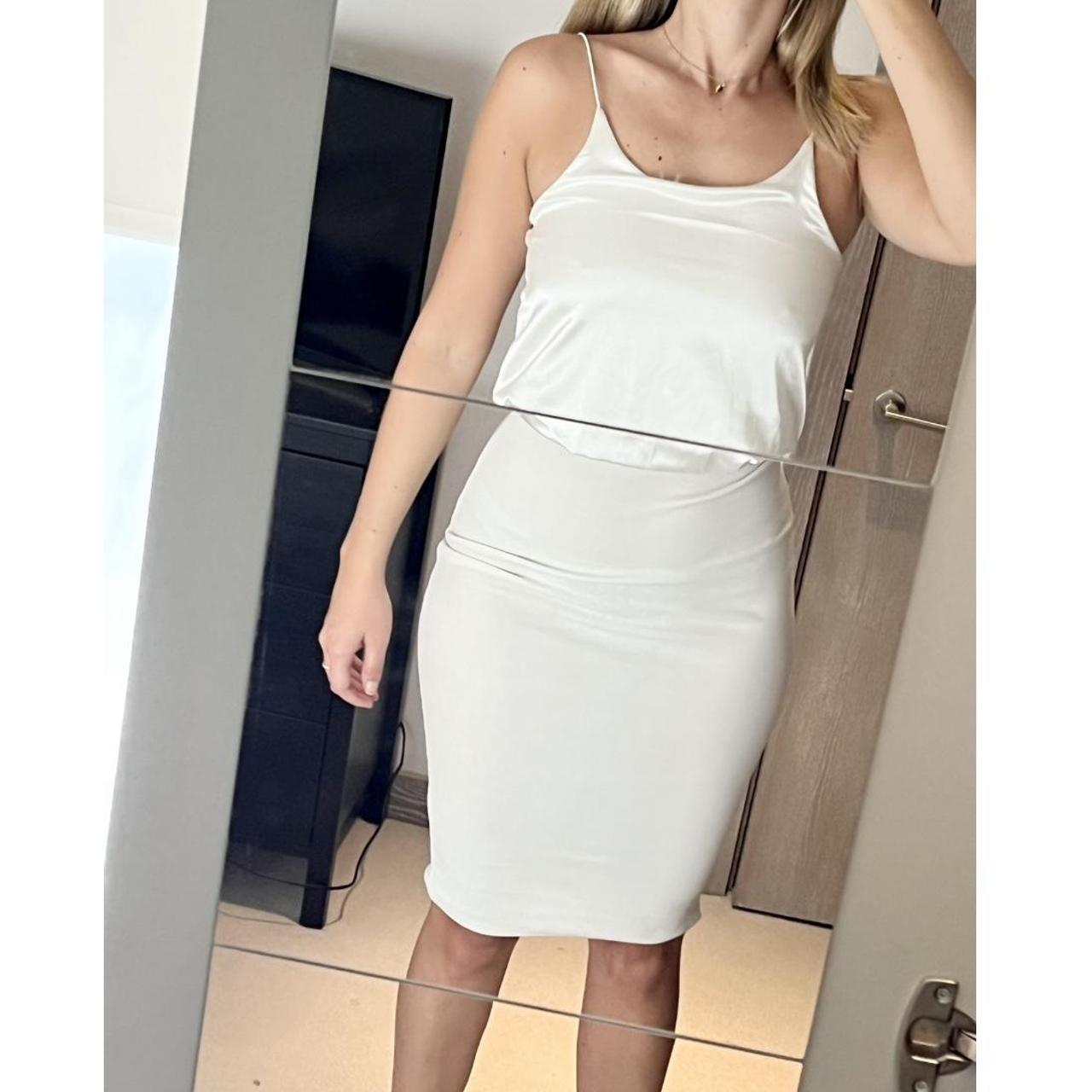 White midi dress Slightly stretchy material gives a... - Depop