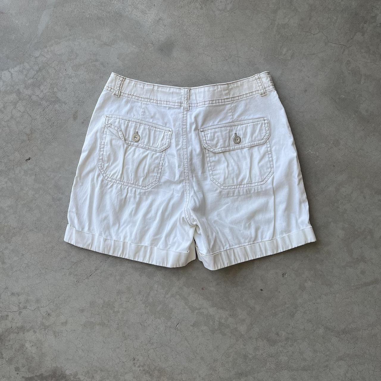 Y2K cargo shorts Women’s 26” Faint stains on left... Depop