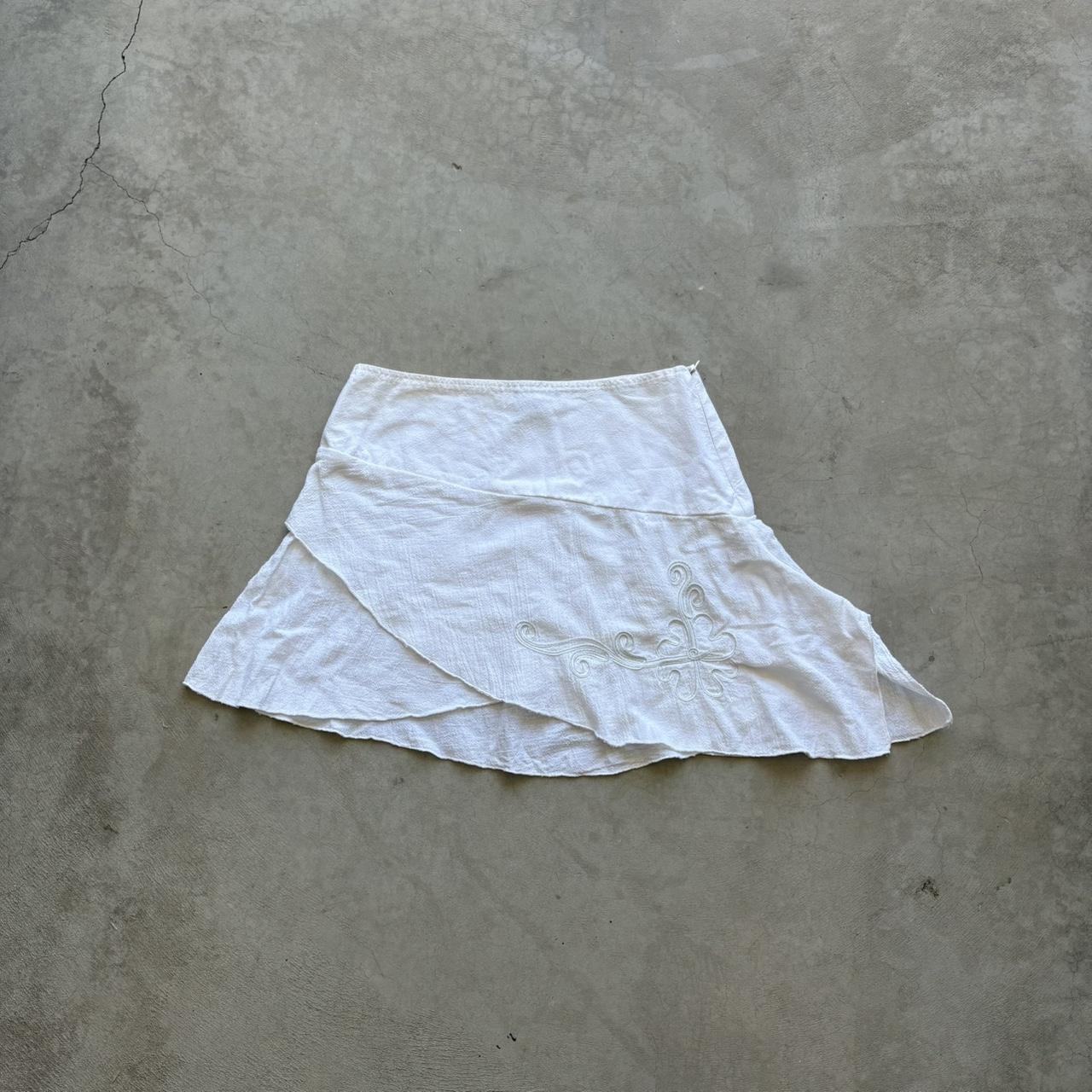 item listed by floresvintage