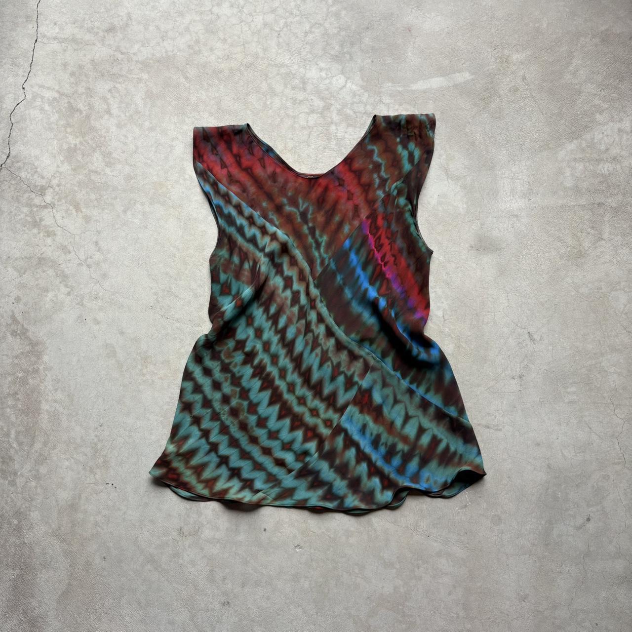 item listed by floresvintage
