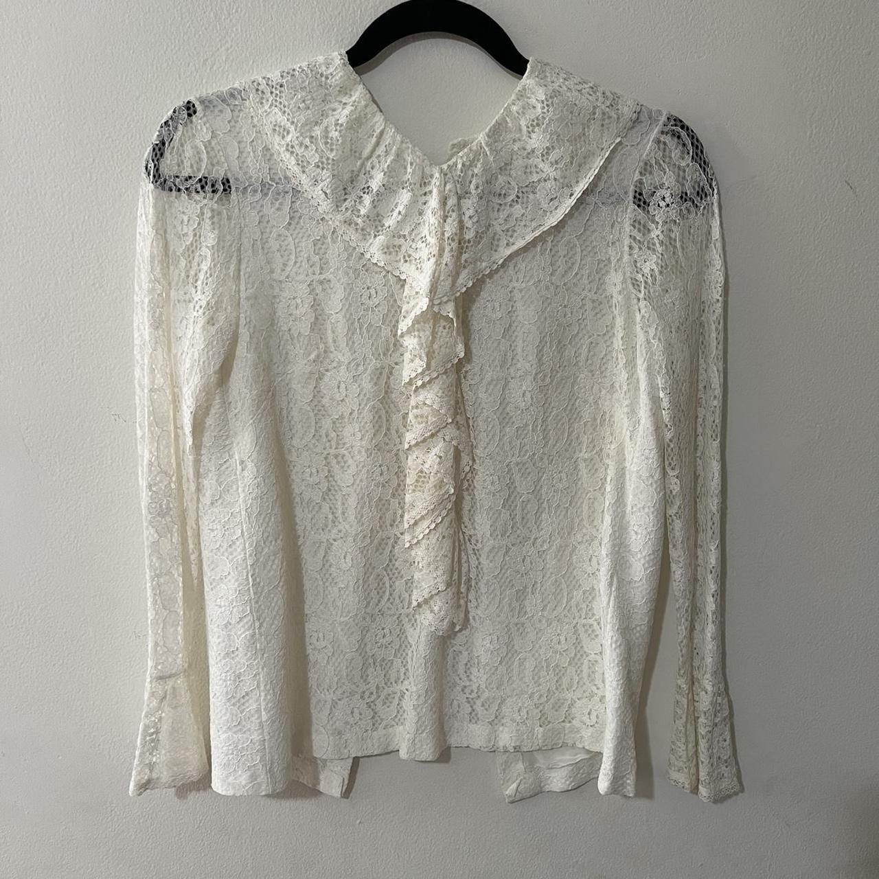 Vintage lace blouse that buttons in the... - Depop