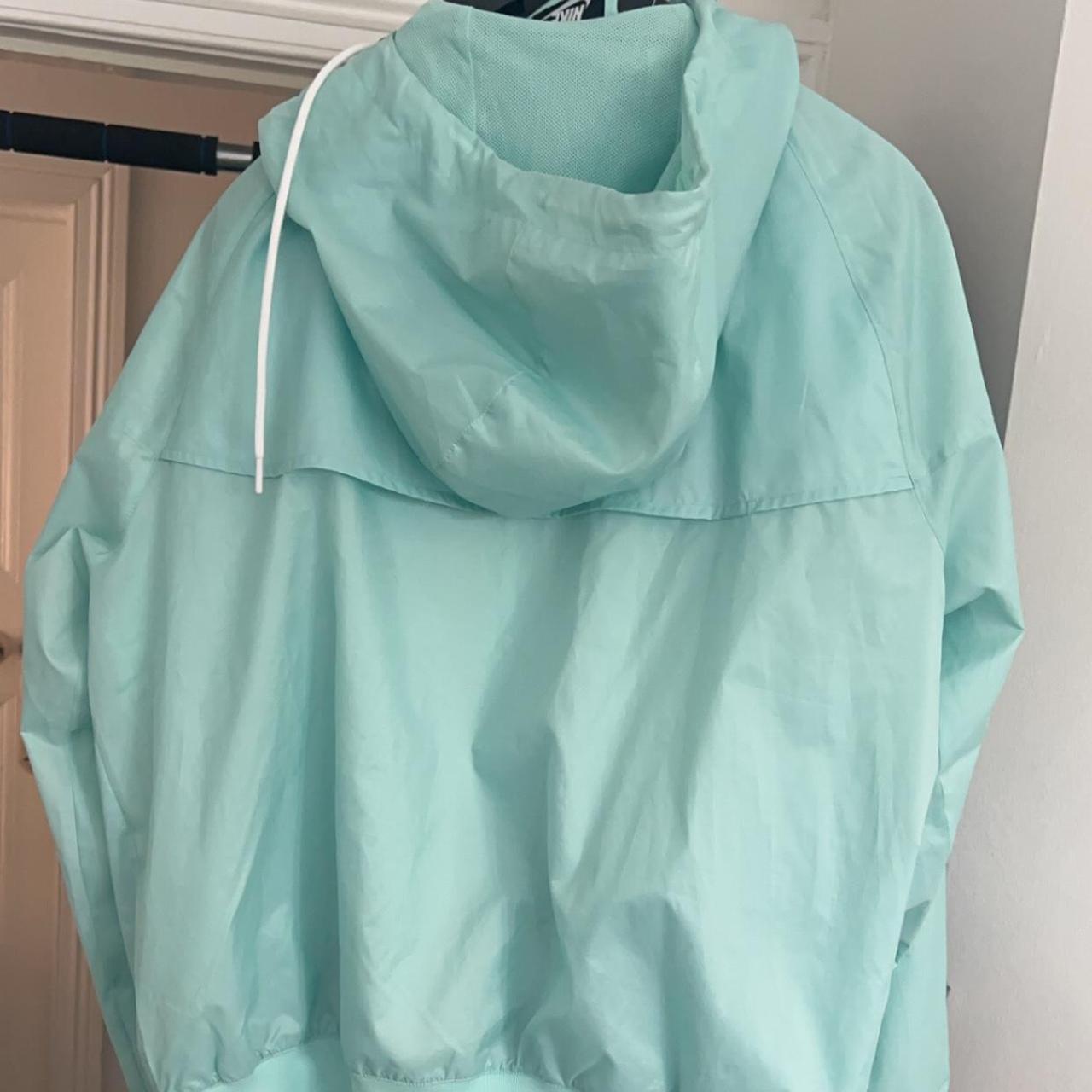 womens blue nike windbreaker