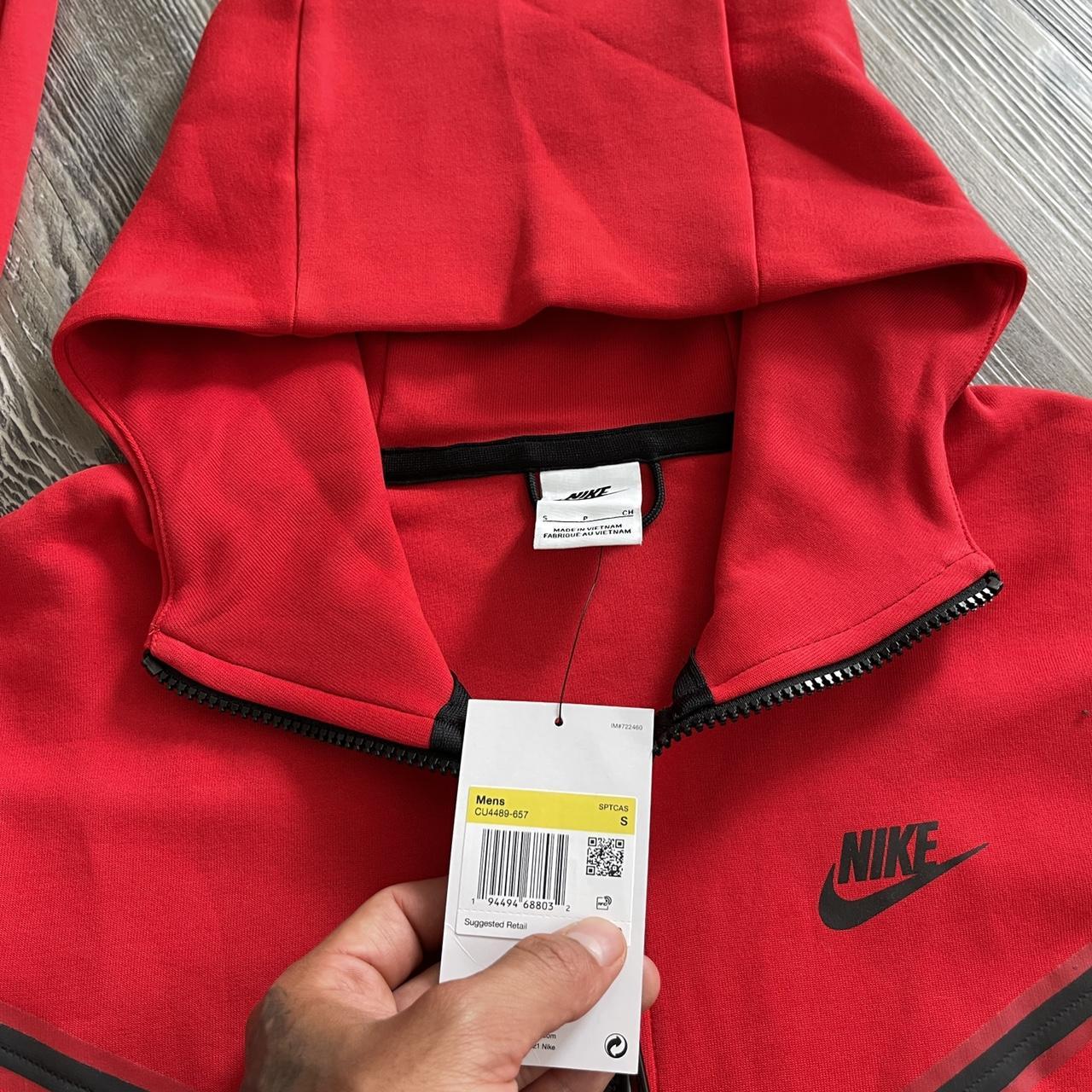 Nike Men's Black and Red Hoodie | Depop