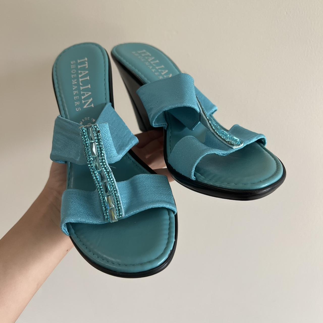 Italian shoemakers hot sale blue sandals