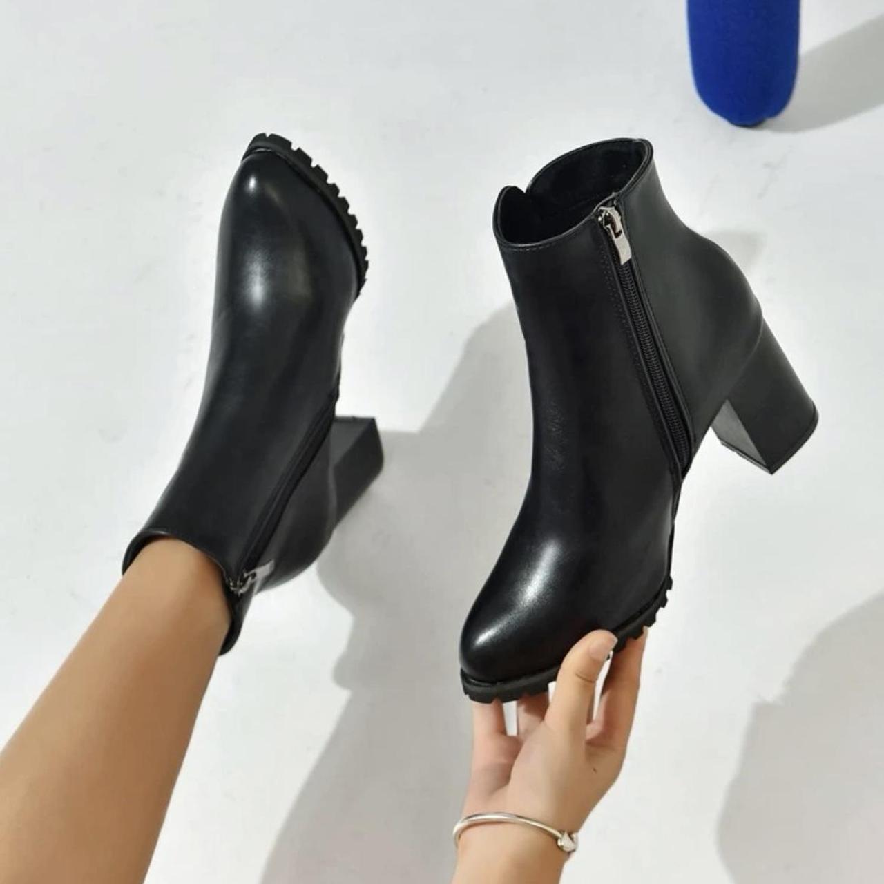 SHEIN Women's Boots Depop