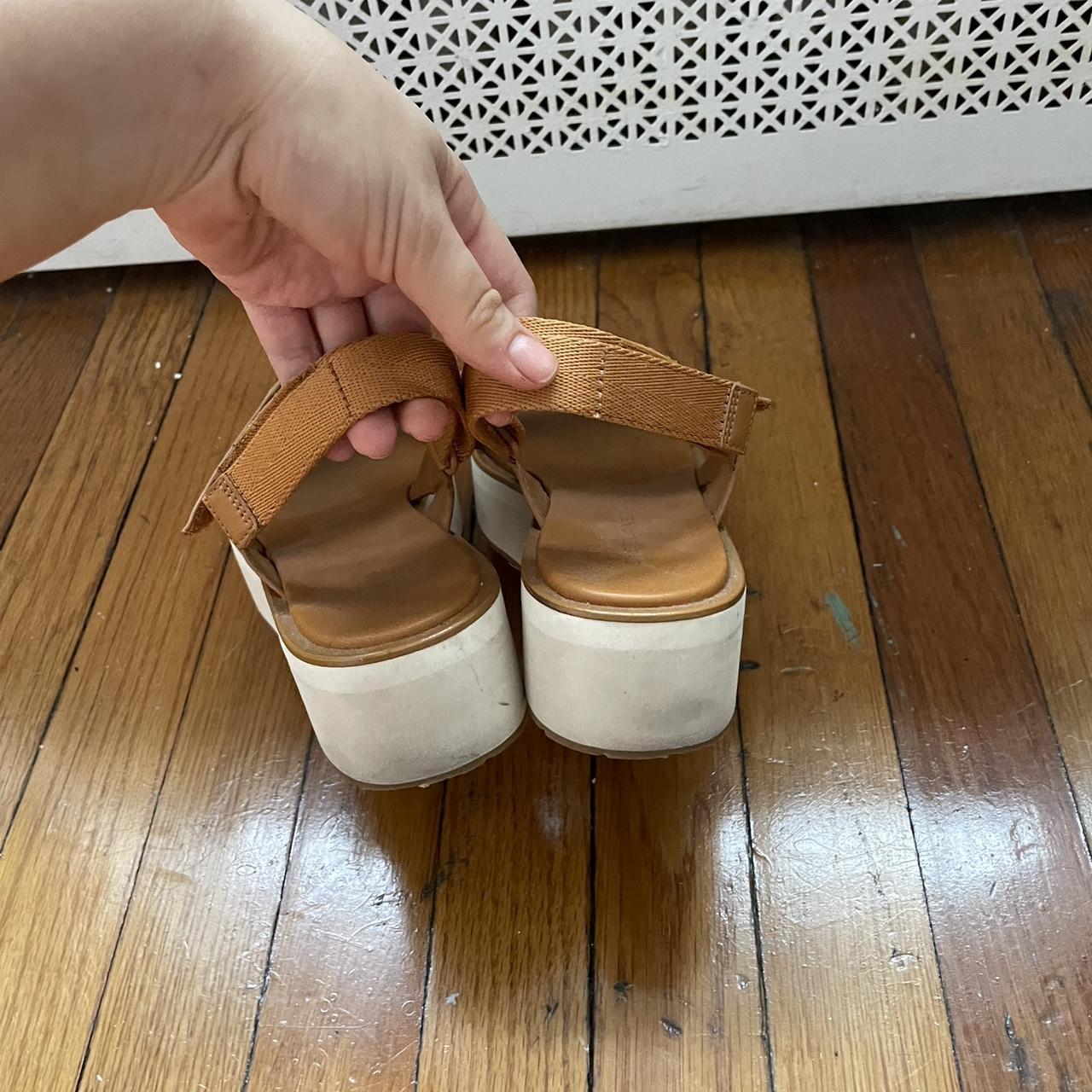 everlane platform sandals