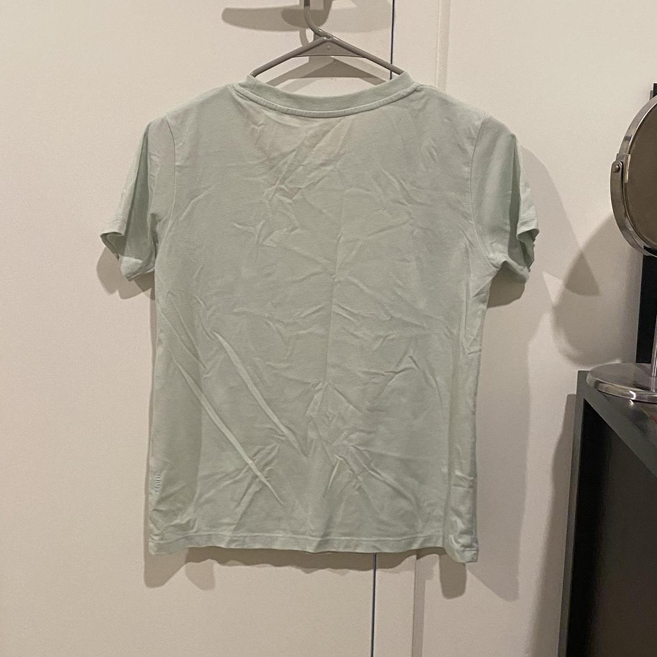 UNIQLO Women's Green T-shirt | Depop