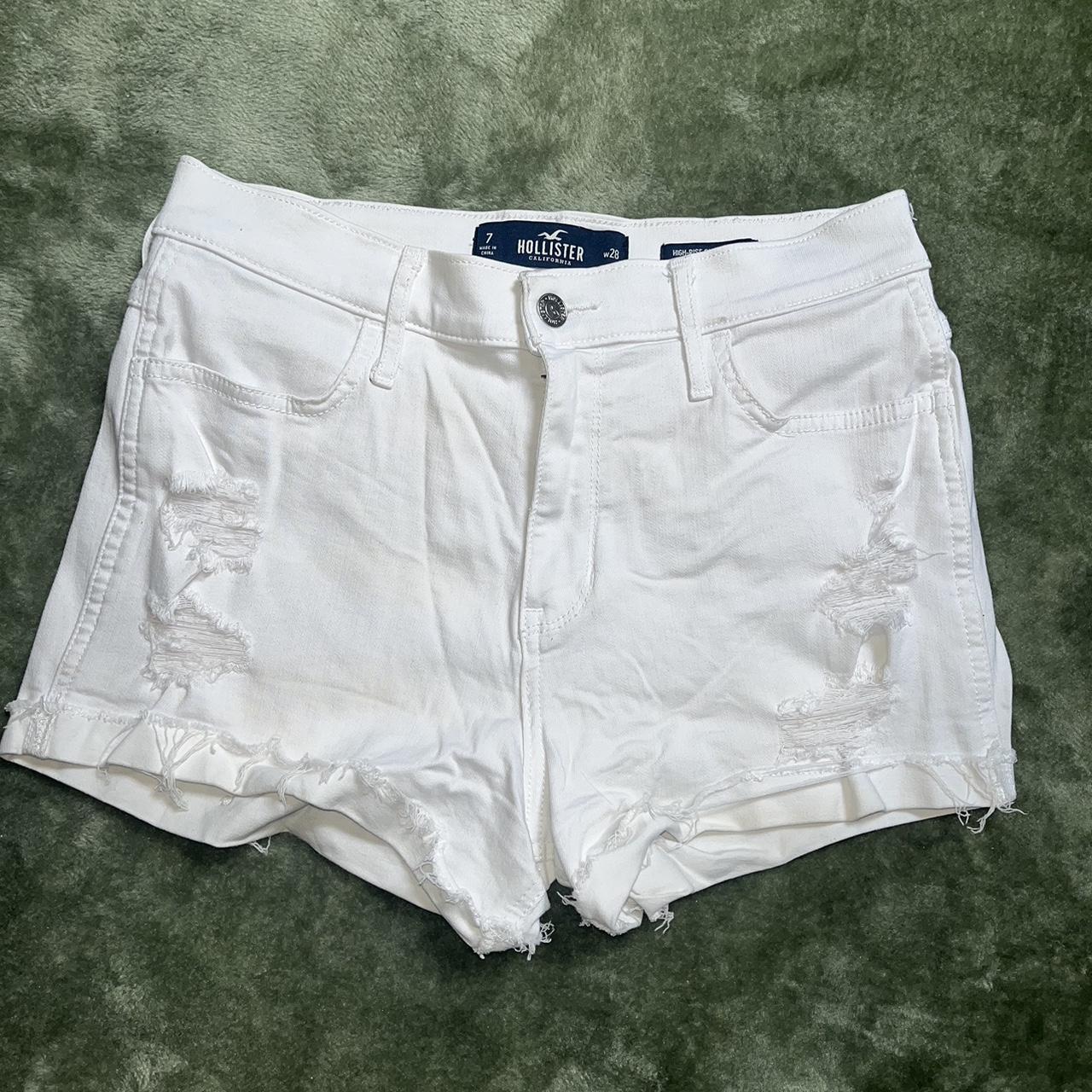 Hollister Co. Women's White Shorts Depop