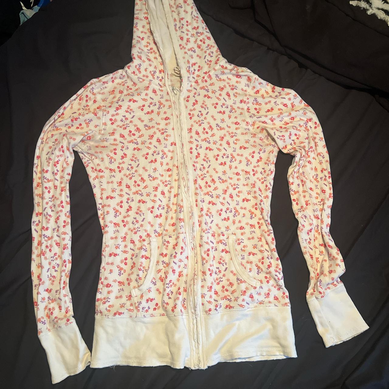 item listed by caitlynklly
