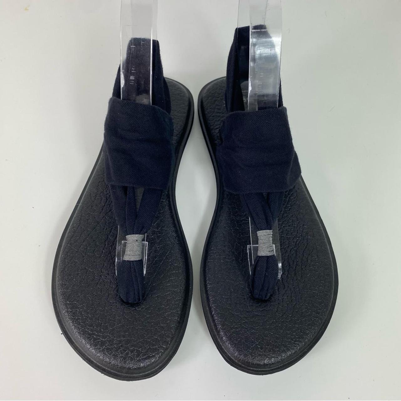 Sanuk Women's Yoga Sling 2 Sandal in Black. Size 8. - Depop