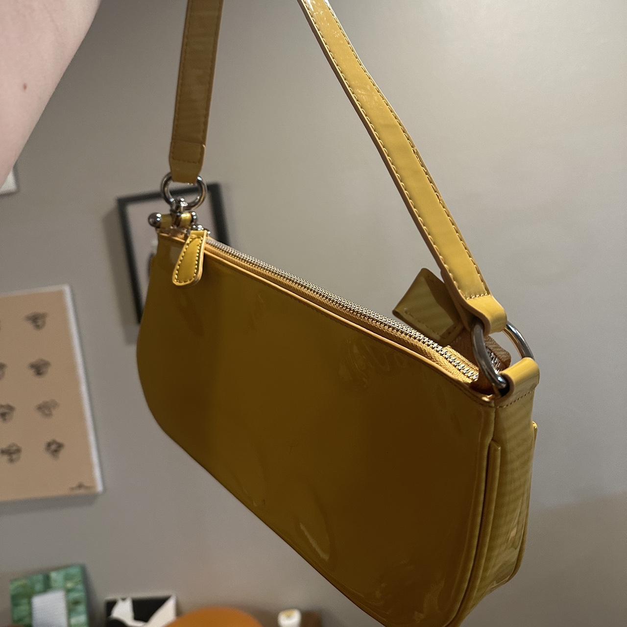 item listed by circularfaashion