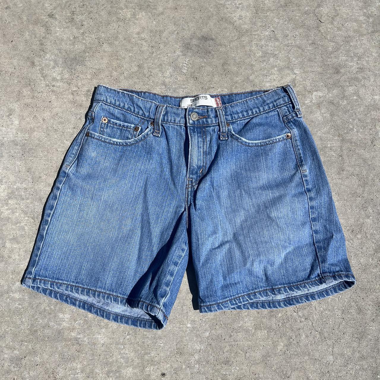 Vintage dad Levi shorts 🗡️ - Size 8 but fits more... - Depop