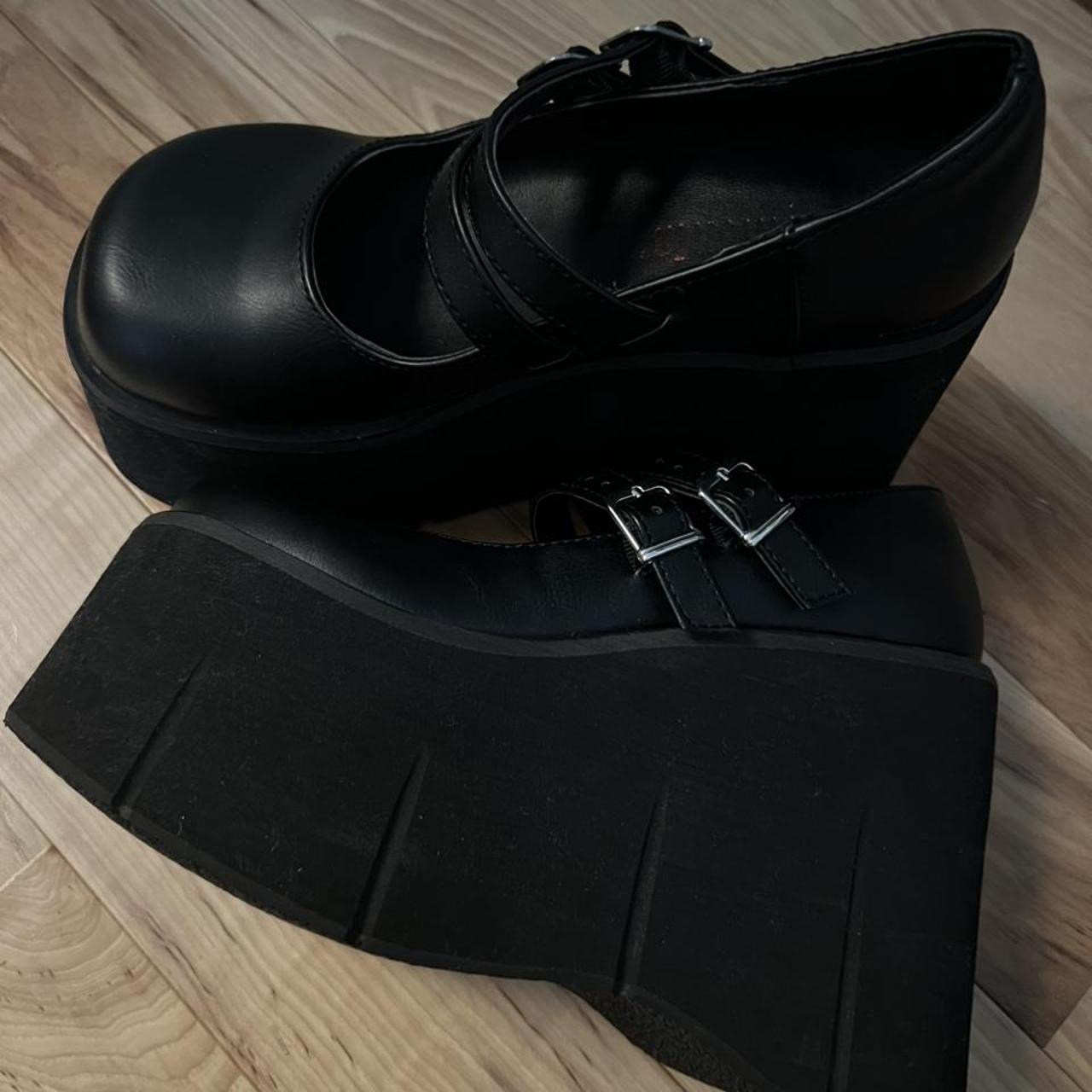 Demonia kera-08 the outside is in good condition but... - Depop