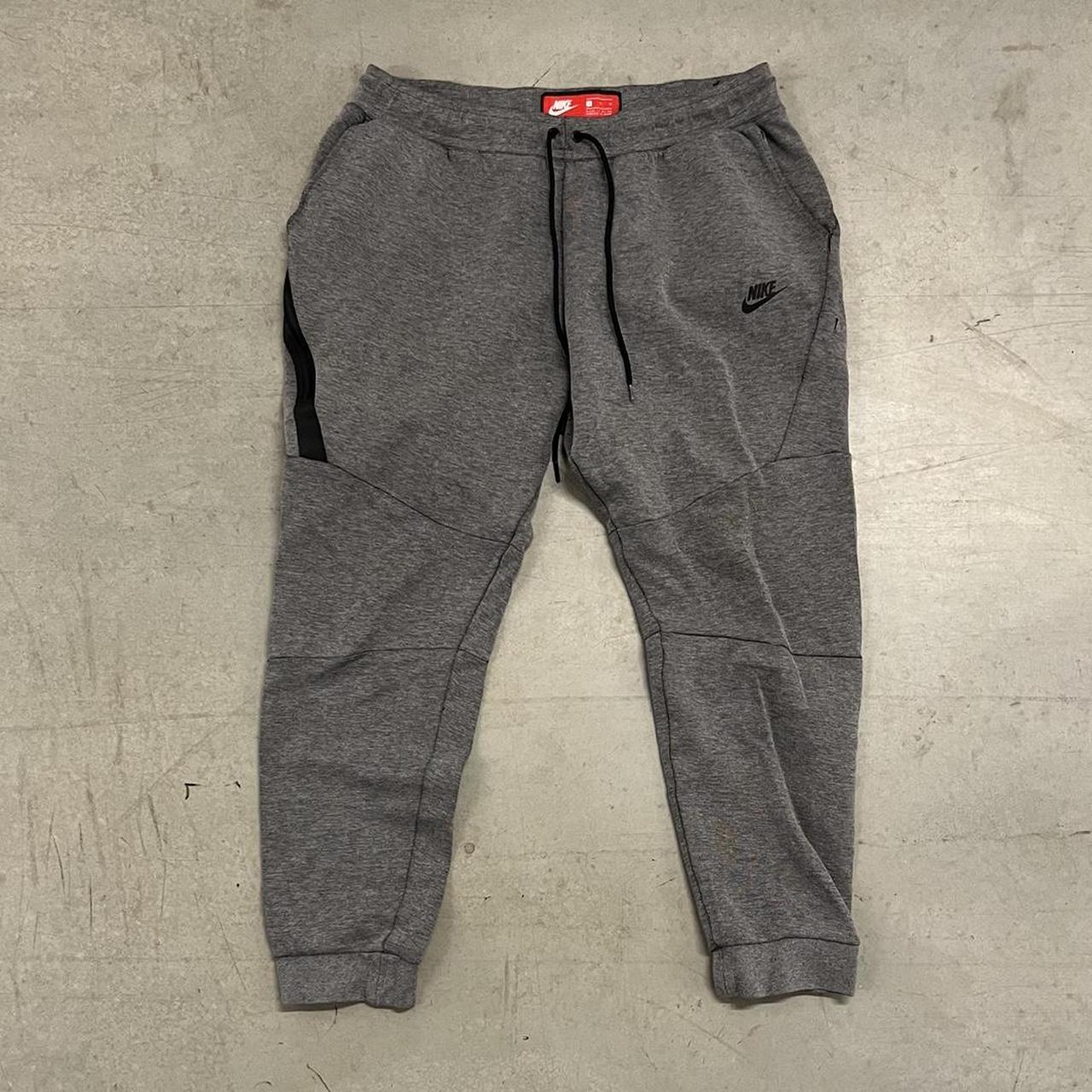 Nike tech fleece hot sale joggers carbon heather