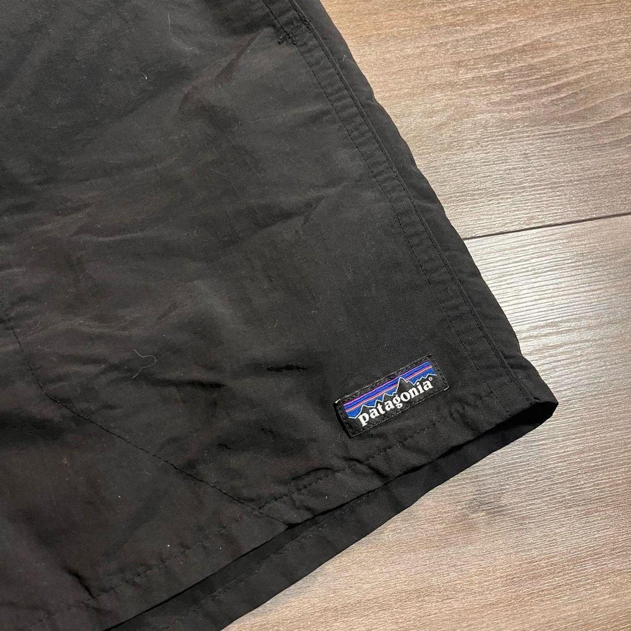 Patagonia Baggie Black Athletic Shorts 5” Men L Bin... Depop