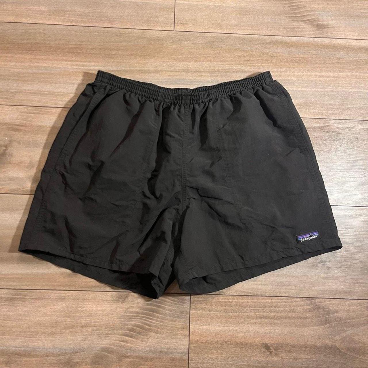 Patagonia Baggie Black Athletic Shorts 5” Men L Bin... - Depop