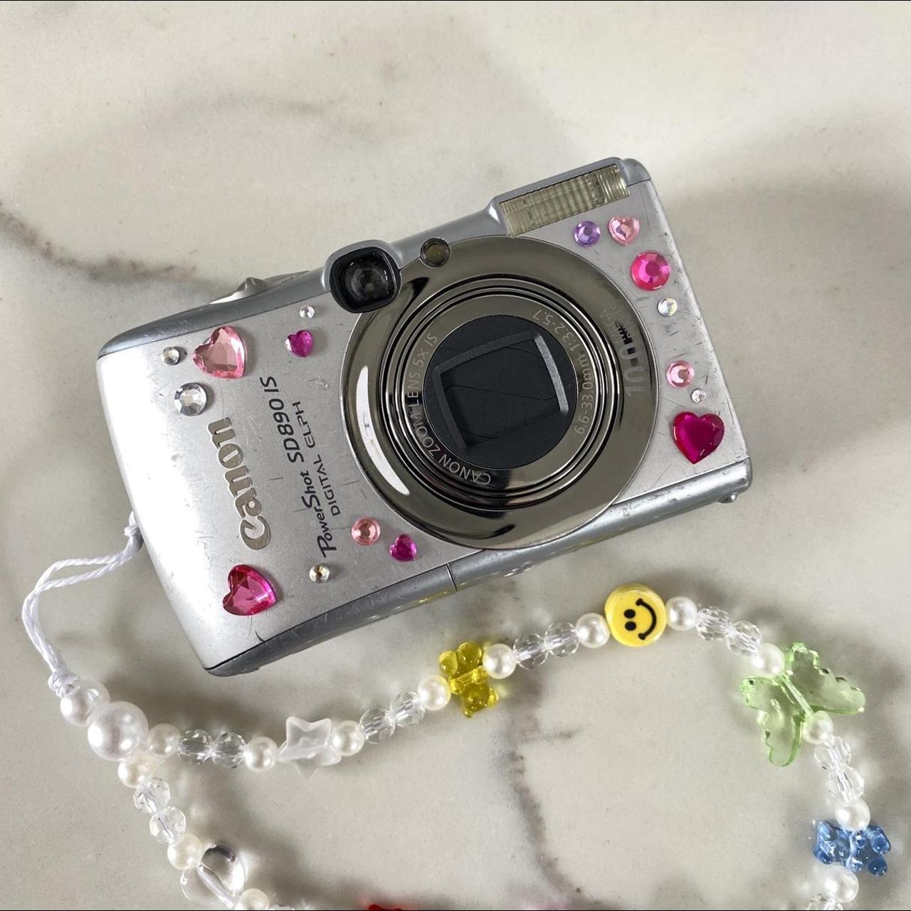 super cute lil silver y2k aesthetic Canon Powershot... - Depop