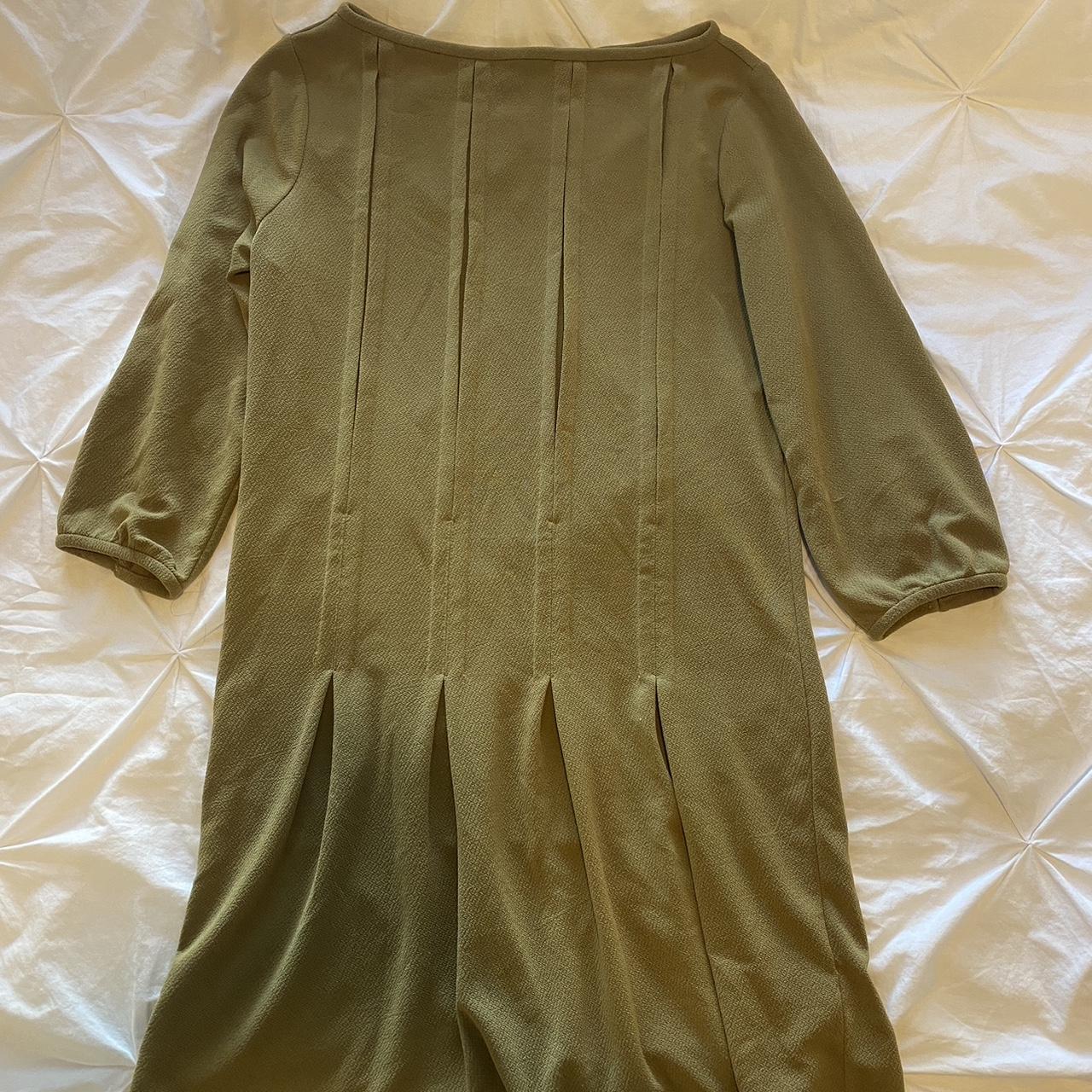 Vintage fossil Khaki and green dress with pleats at. Depop