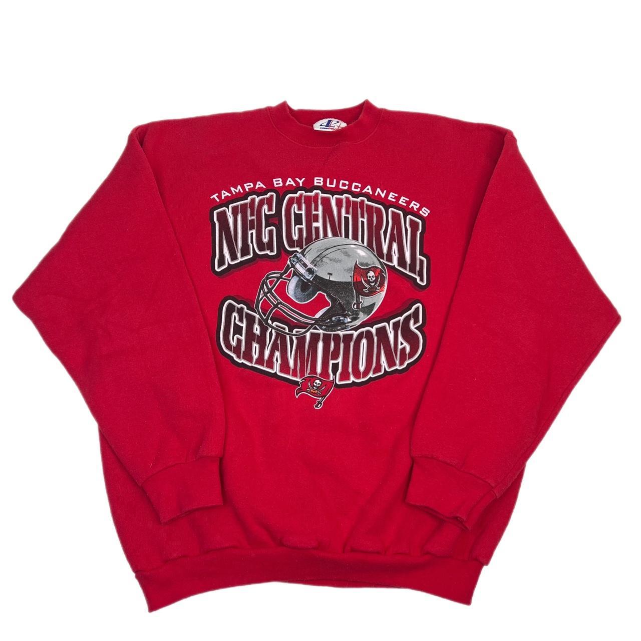 Tampa Bay Buccaneers - On The Ball Red NFL Sweatshirt :: FansMania