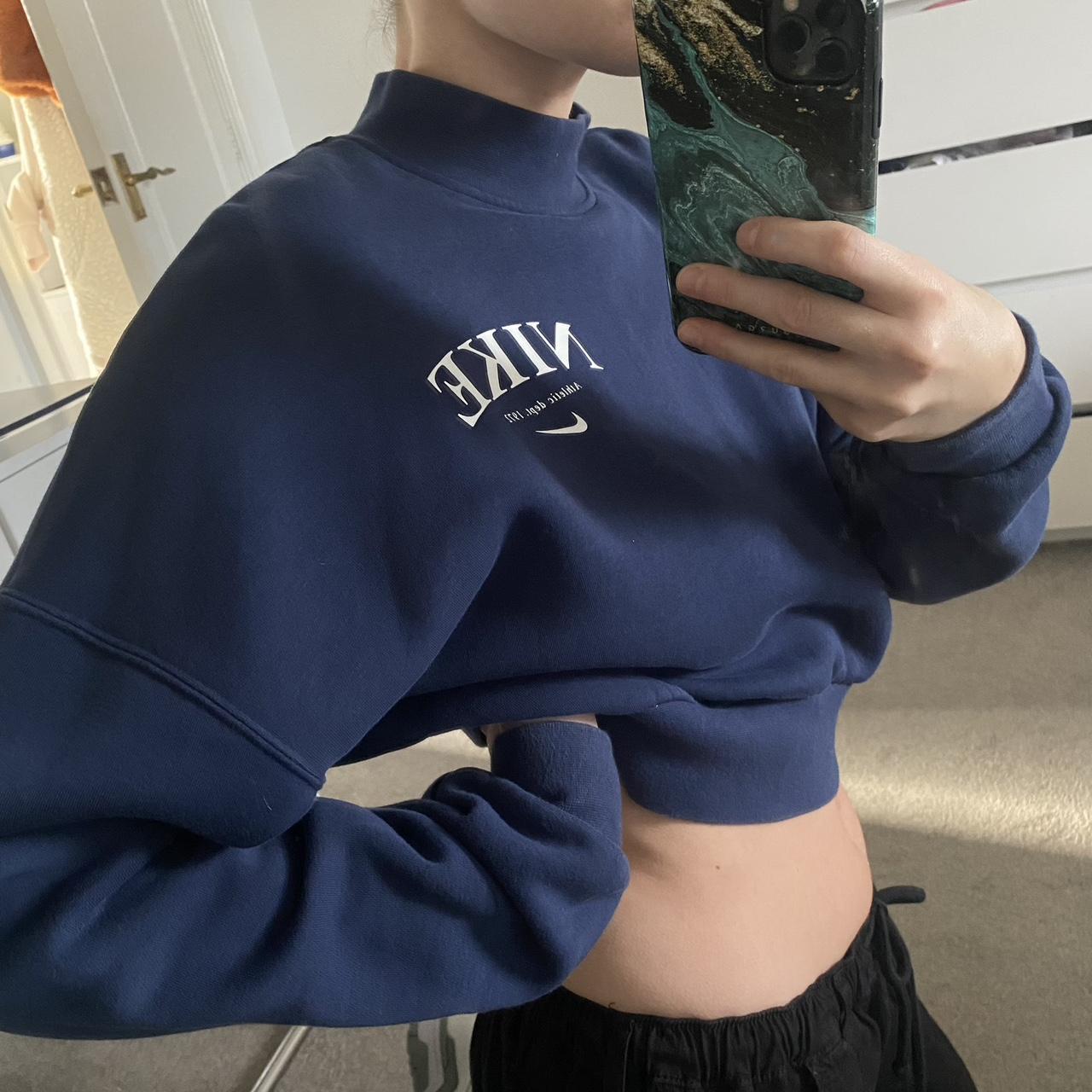 womens navy blue nike shirt