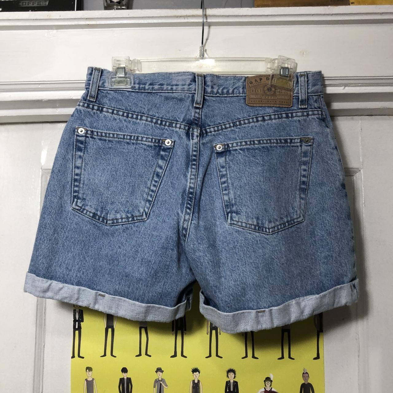 Gap Women's Shorts Depop