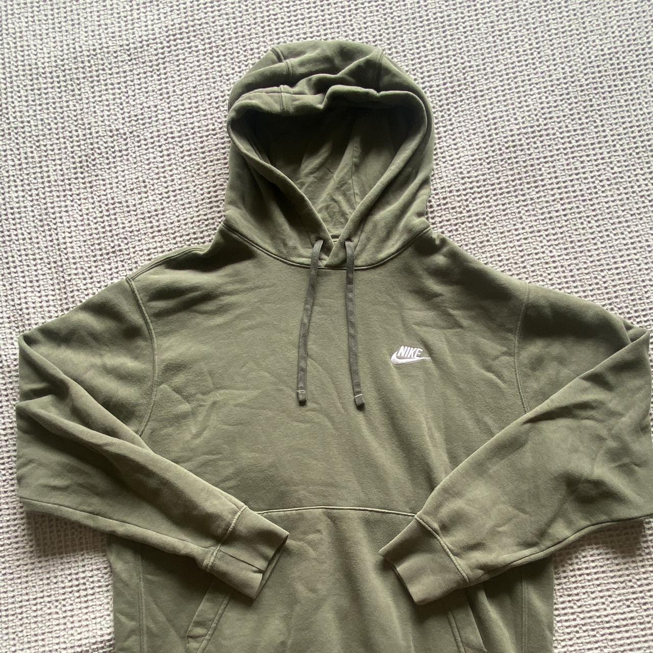 Army green best sale hoodie nike