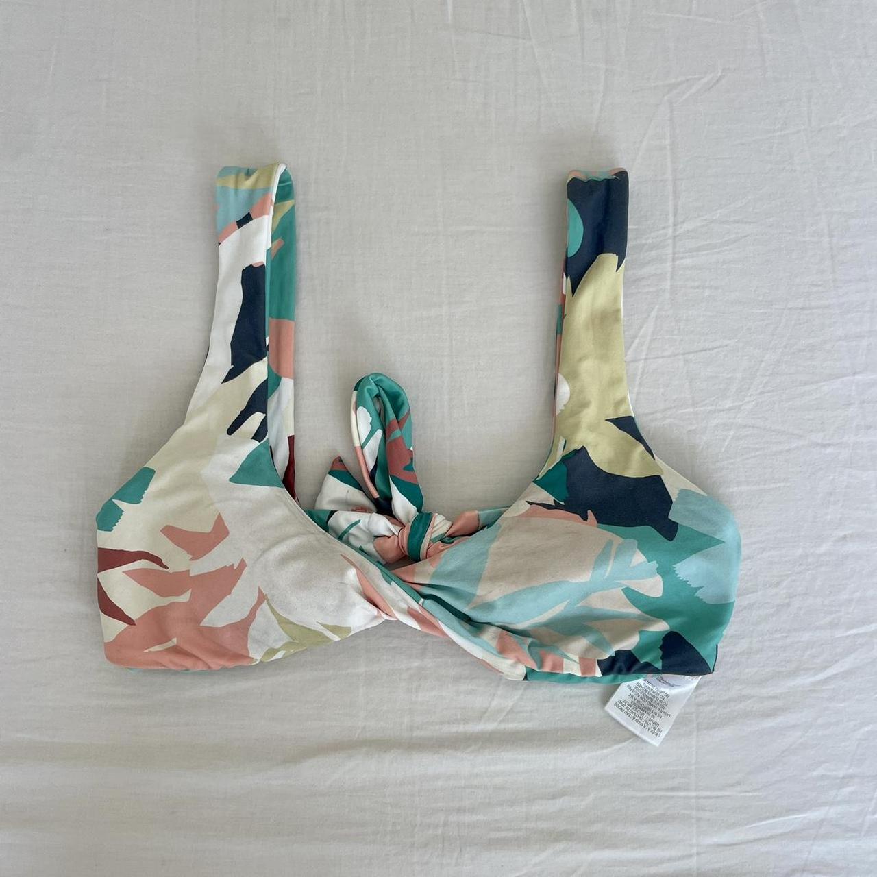 O’Neill cute tropical and colorful twisty bikini... - Depop