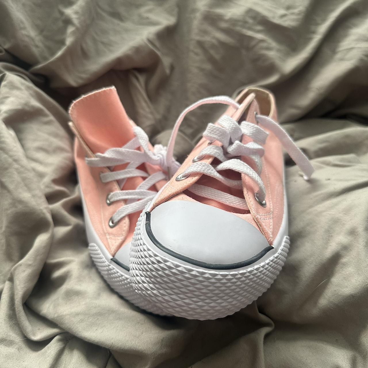 Pink Converse style Airwalk low tops. Brand new. Depop