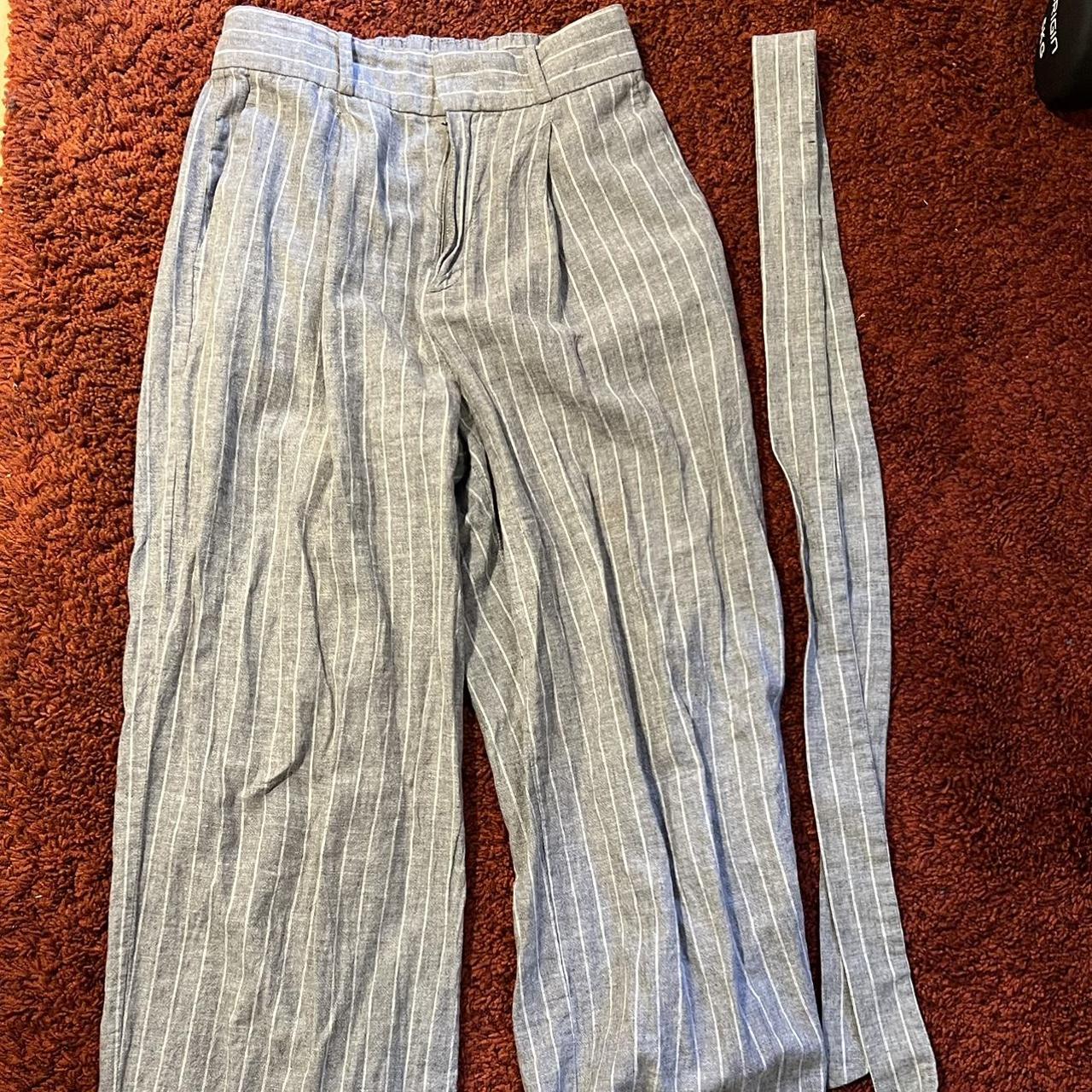 Gray wide leg Uniqlo trousers with matching belt... - Depop
