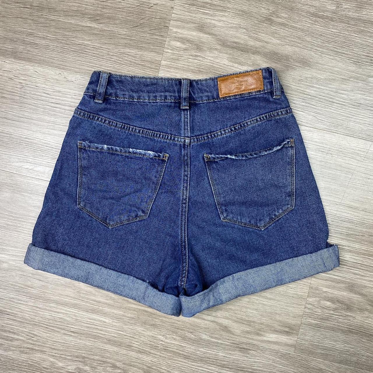 Vero Moda Women's Blue Shorts | Depop