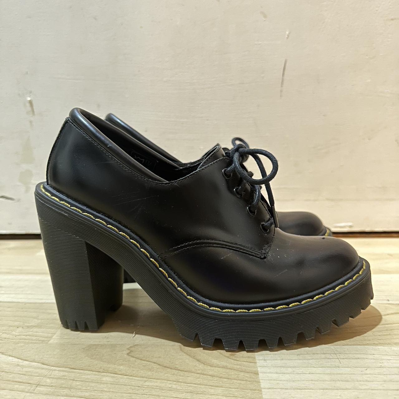 Dr martens 2024 salome heels