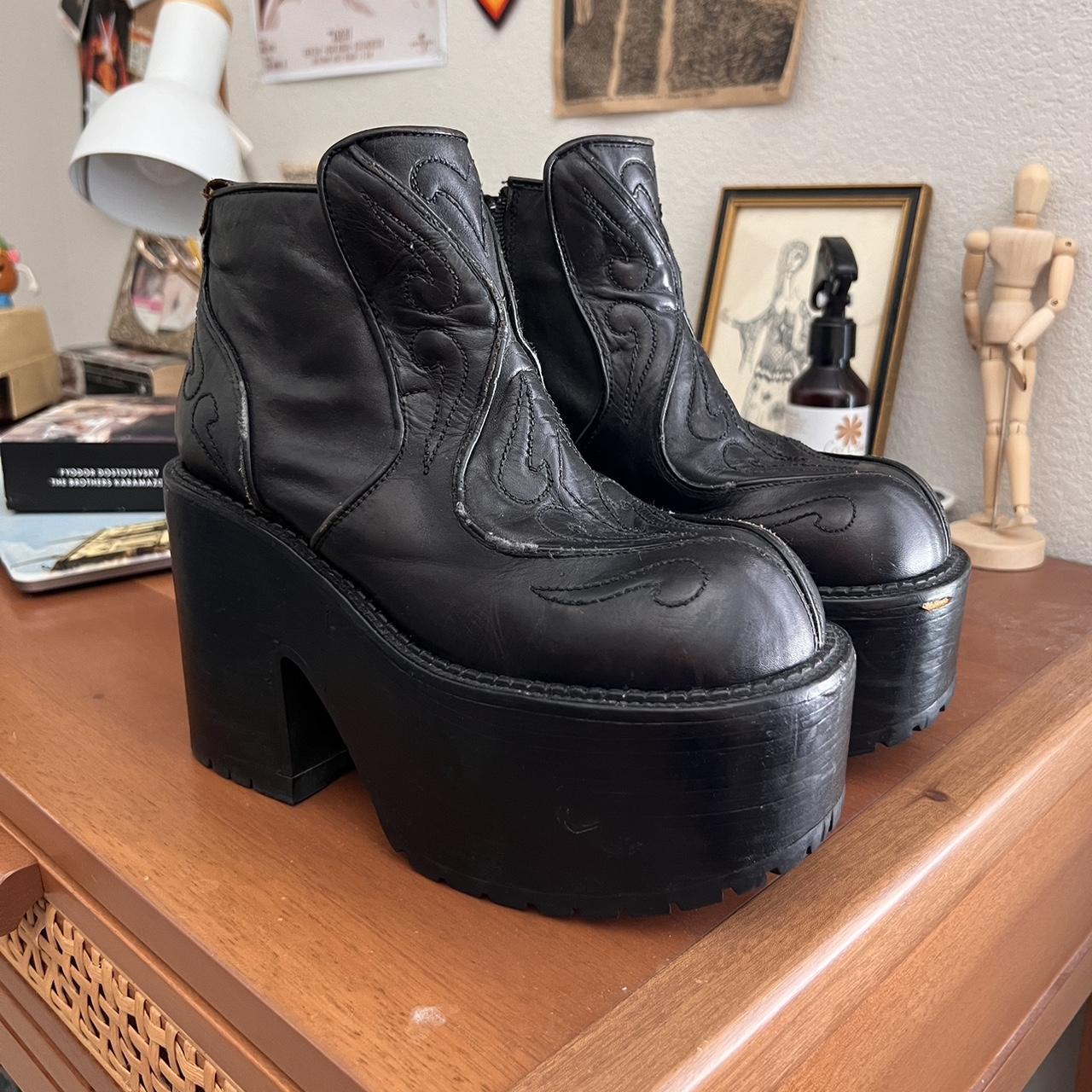 Buffalo hotsell boots vintage