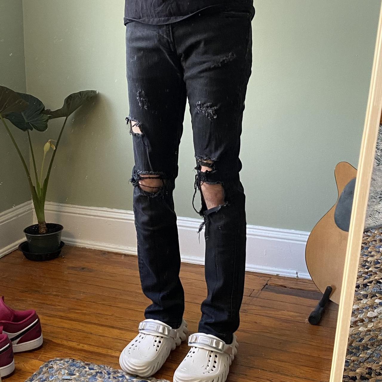 Uniqlo ripped black skinny jeans 28x32 distressed depop