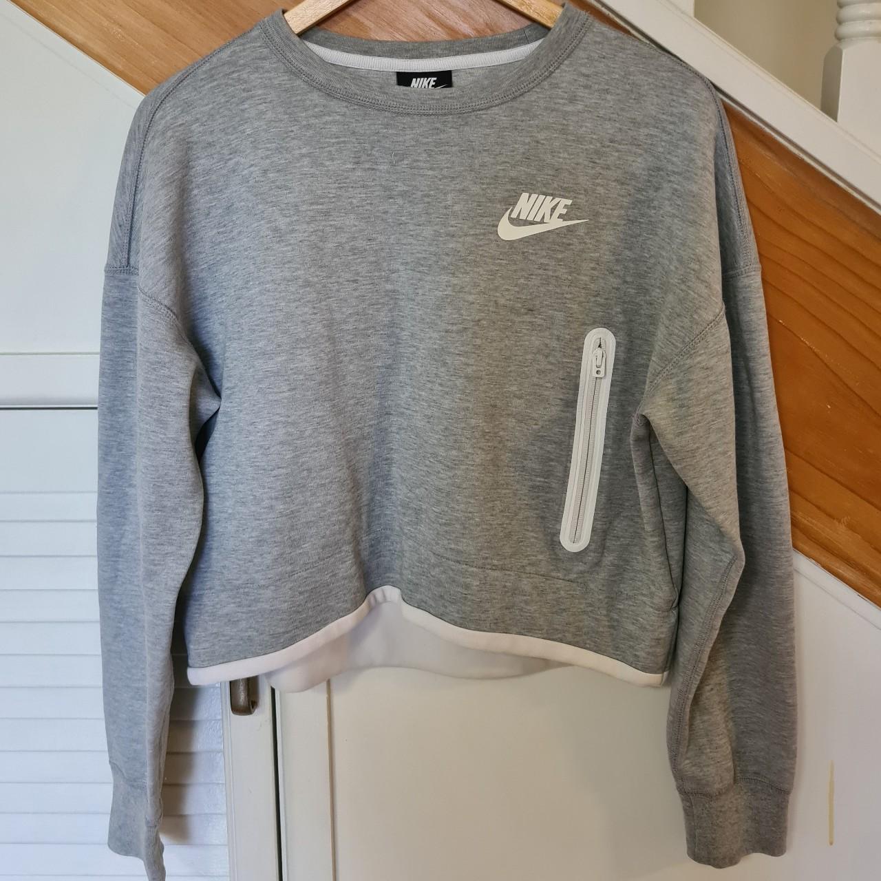 Cropped grey Nike sweater ️ A comfy throw-on piece... - Depop